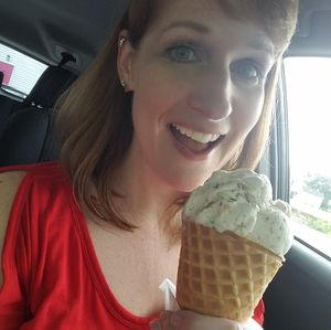 Meet your Posher, Janelle